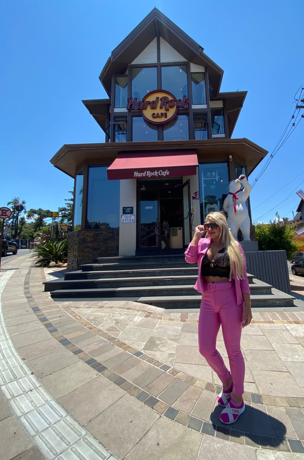 Hard Rock Cafe Gramado é ponto turístico nas férias de verão