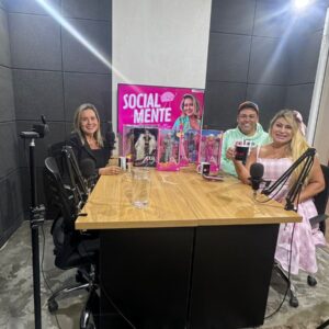 Soraia Hütten entrevista Barbie e Ken no podcast Socialmente
