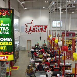 Grupo Pereira prorroga Troco Solidário em dobro e apoia funcionários que ficaram desabrigados no RS