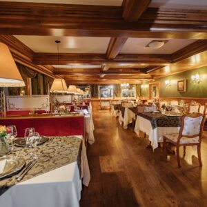 Restaurante do Ritta Höppner fica entre os 15 melhores do Brasil no Travellers’ Choice 2026