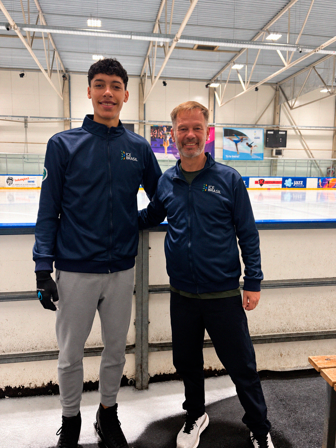 Patinador brasileiro conquista pontuação inédita em competição internacional e se prepara para Grand Prix na Europa