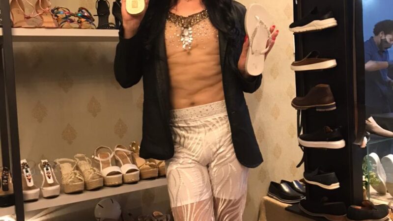 Cláudio Carvalho lança coleção de sandálias Moda Praia e de Sapatos Masculinos