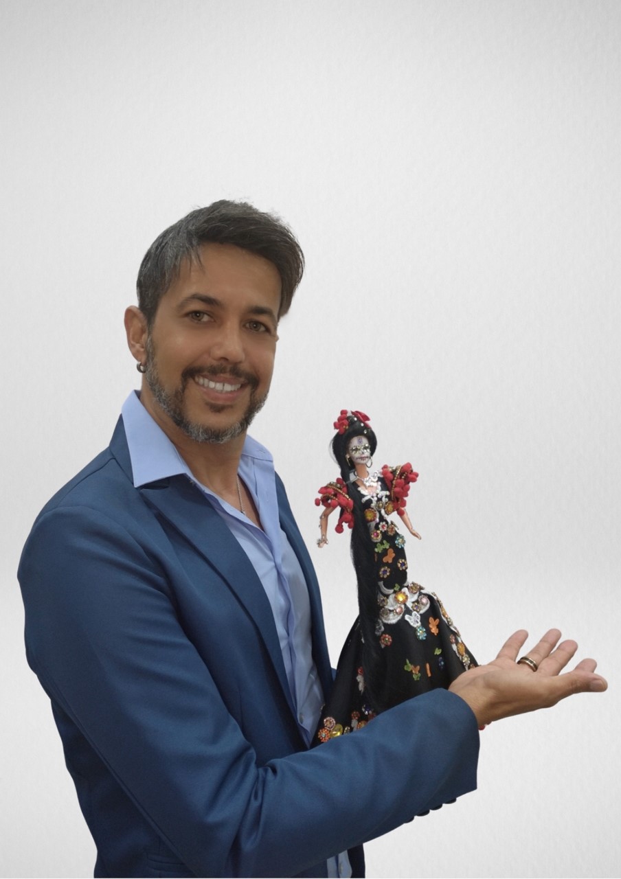 Artista Marco cria exposição no Shopping em Barueri