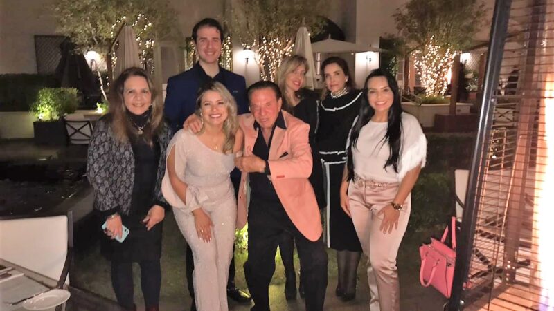 Amigos comemoram aniversário de Marcia Pará em petit comitê no Palácio Tangará