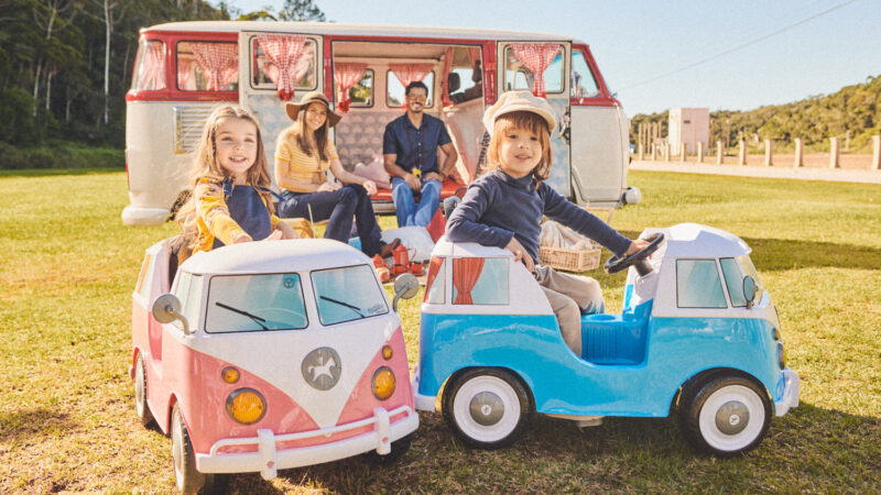 Dia das Crianças em família: Calesita traz opções de presentes que conectam gerações