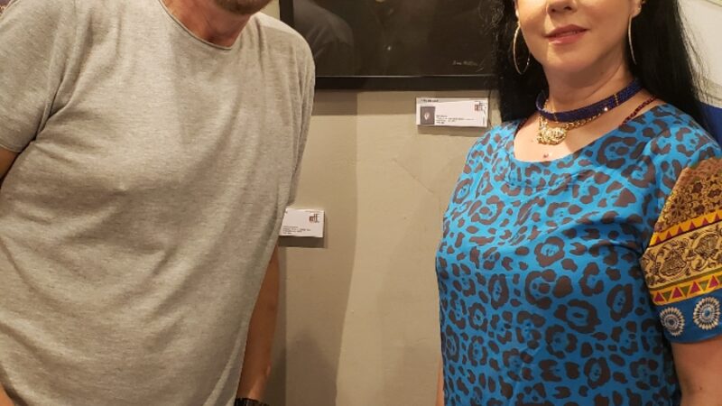 A artista plástica Ana Bittar participa da exposição My Work, com curadoria de Chico Cortez