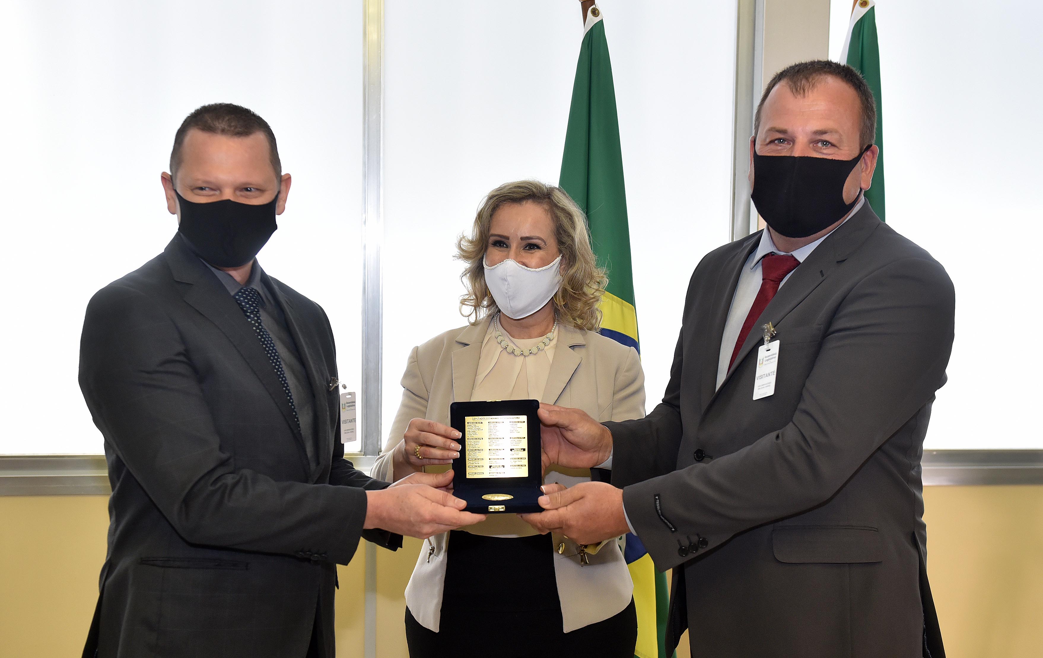 Bom Princípio Alimentos recebe Medalha da 55ª Legislatura