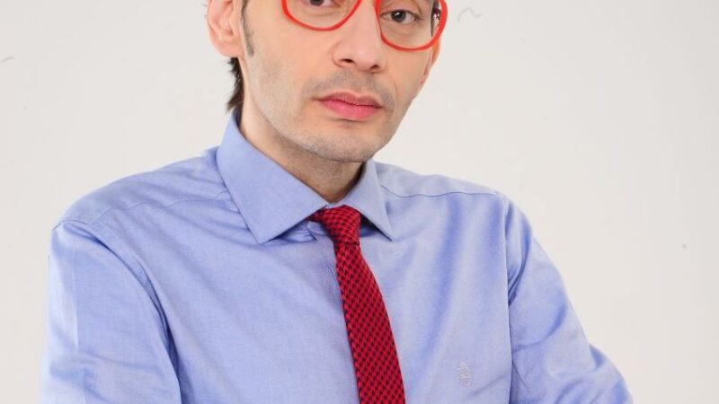 Thiago de Moraes alerta usuários da Internet sobre fraudes e golpes de estelionatários