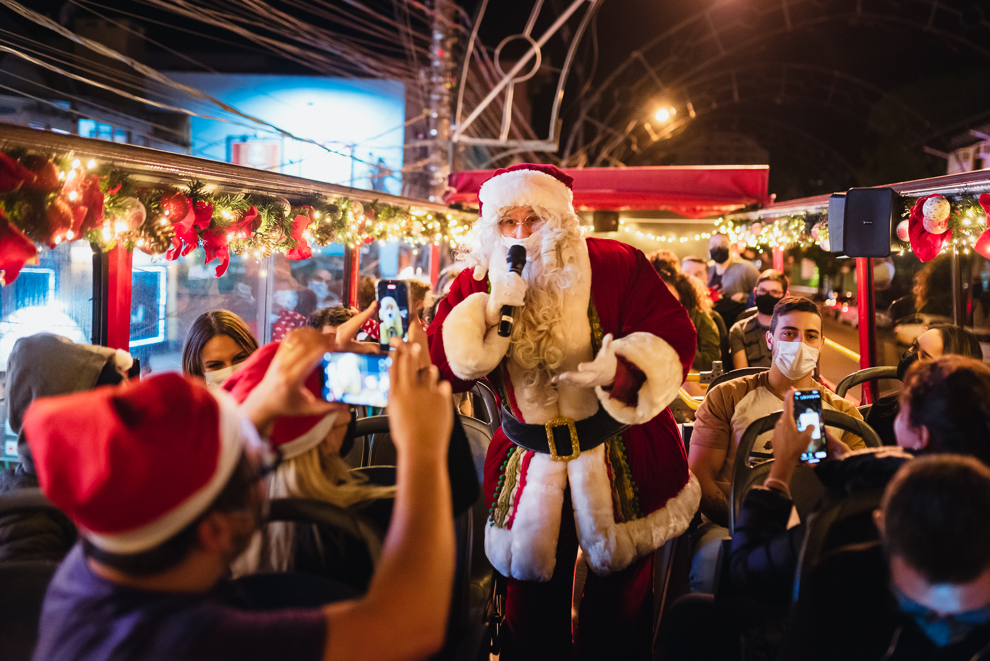 Bustour Illumination Show encerra temporada com 12 mil espectadores