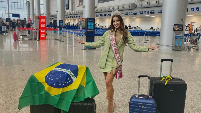 Brasileira embarca rumo ao Miss Brasil Teen Universe 2022