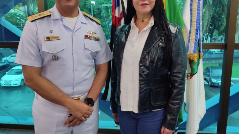 Ana Bittar participou da coletiva de imprensa no 8° Distrito Naval sobre o Salão de Belas Artes