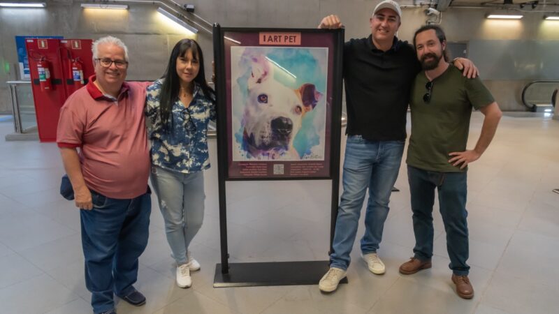 Ana Bittar realiza exposição “Art Pet” na Linha 5-Lilás do Metrô onde reúne aquarelas com forte expressão da causa animal