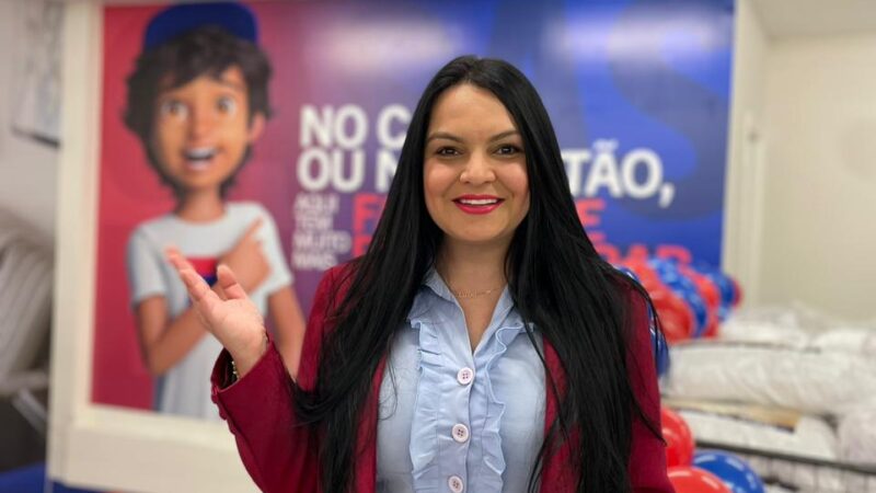 Luísa Rodrigues na inauguração das Casas Bahia em Canela