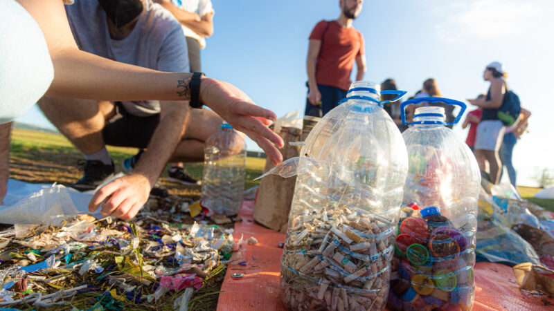 Mutirão de limpeza promove consciência ambiental e ações práticas de sustentabilidade no Parque da Orla