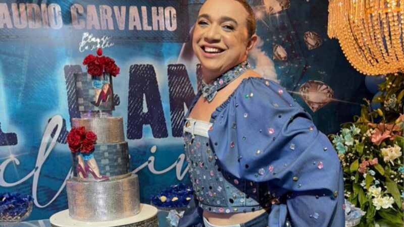 Cláudio Carvalho celebra aniversário com tema All Jeans Exclusive