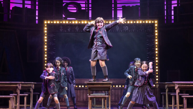 Lorenzo Galli se despede de Bruce, seu personagem em “Matilda – O Musical”