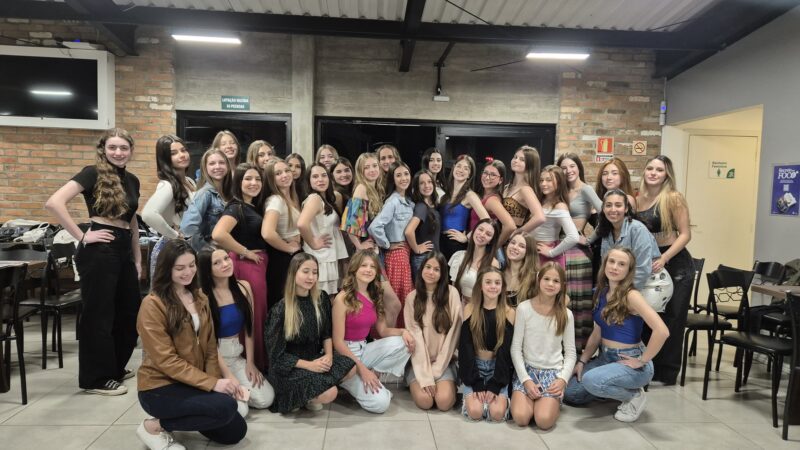 Pré-debut: debutantes do Recreio da Juventude mostram seus talentos na cozinha