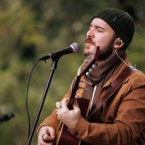 Cantor e multi-instrumentista gaúcho promete movimentar a cena cultural no nordeste brasileiro