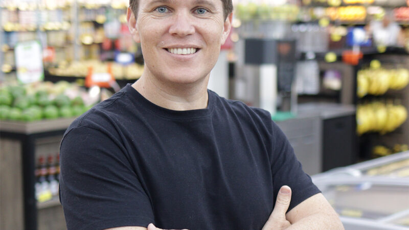 Supermercadista paranaense auxilia outros empresários do setor a prosperar