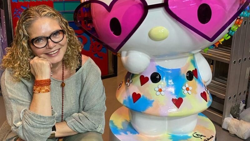 Hello Kitty personalizada por Cintia Abravanel chega a Porto Alegre