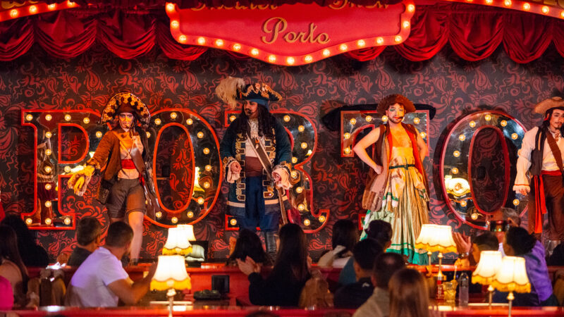 Cara de Mau apresenta espetáculo: A Tripulação