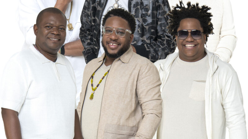 Fundo de Quintal traz o melhor do samba para Porto Alegre