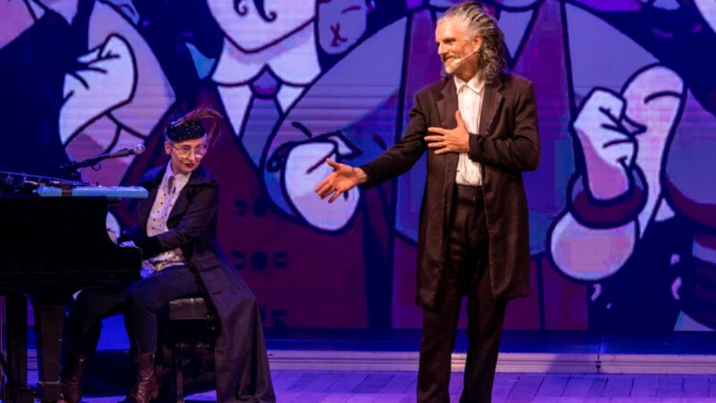 Gramado Summit promove espetáculo Sbørnia Kontr’Atracka em apresentação gratuita no Teatro Elisabeth Rosenfeld