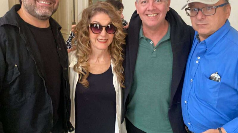 Wanderléa no palco do Theatro Municipal em Sao Paulo