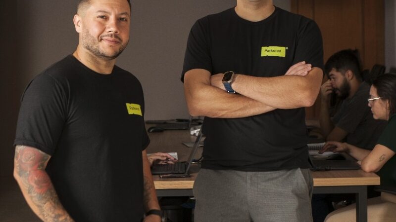 Parksnet antecipa vendas oficiais do Natal Luz 2025/2026 e registra performance histórica na primeira semana