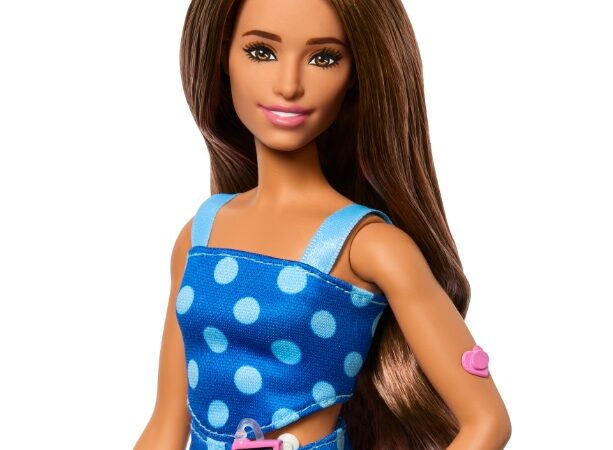 Barbie lança sua primeira boneca com diabetes tipo 1