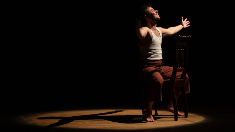 Projeto Insurgências circula por seis cidades gaúchas com espetáculos que discutem temas como racismo, gordofobia, transgeneridade e acessibilidade 