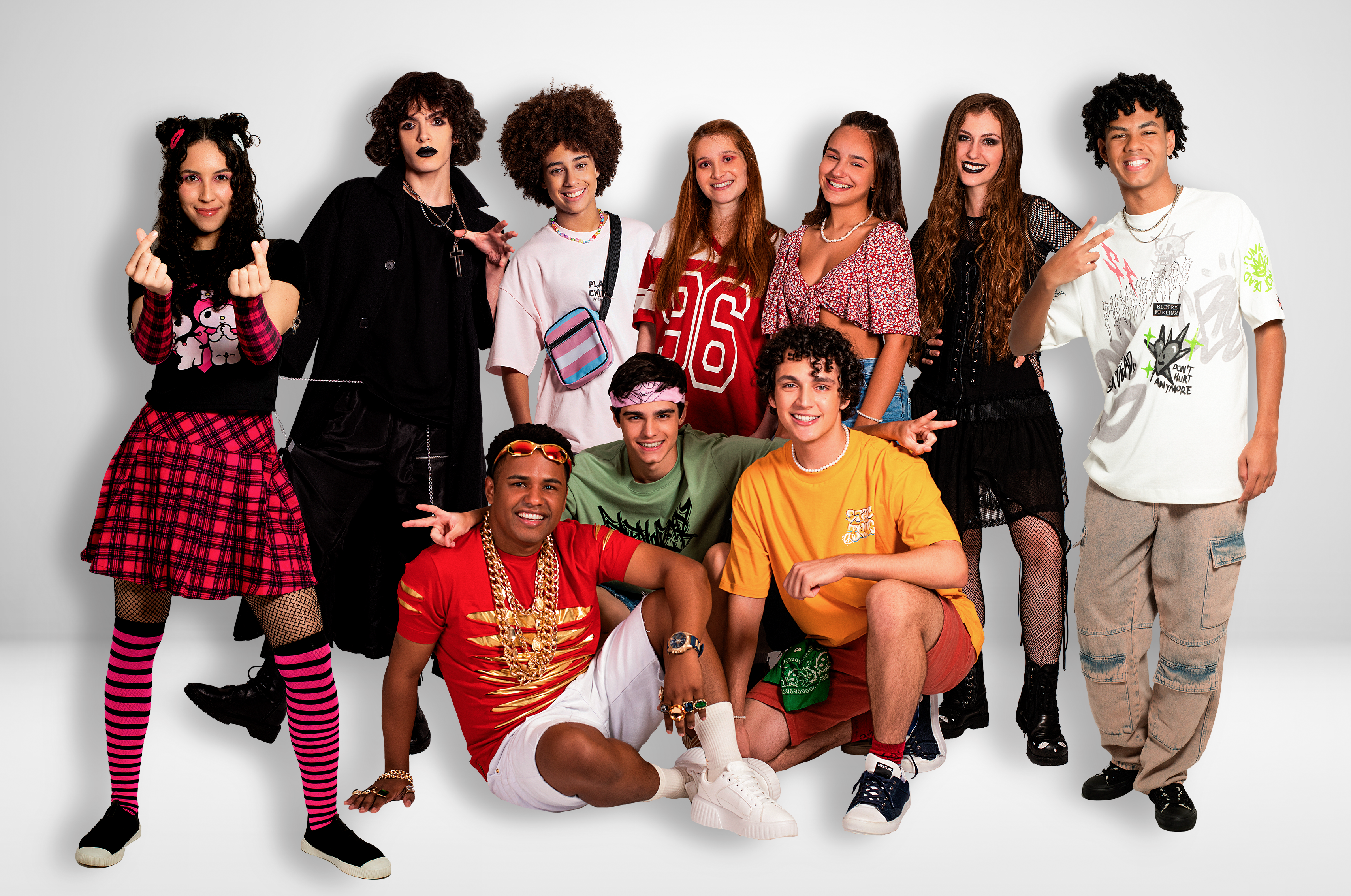 Espetáculo Adolescer retorna ao palco do Teatro CIEE com reflexões sobre a adolescência nos dias de hoje