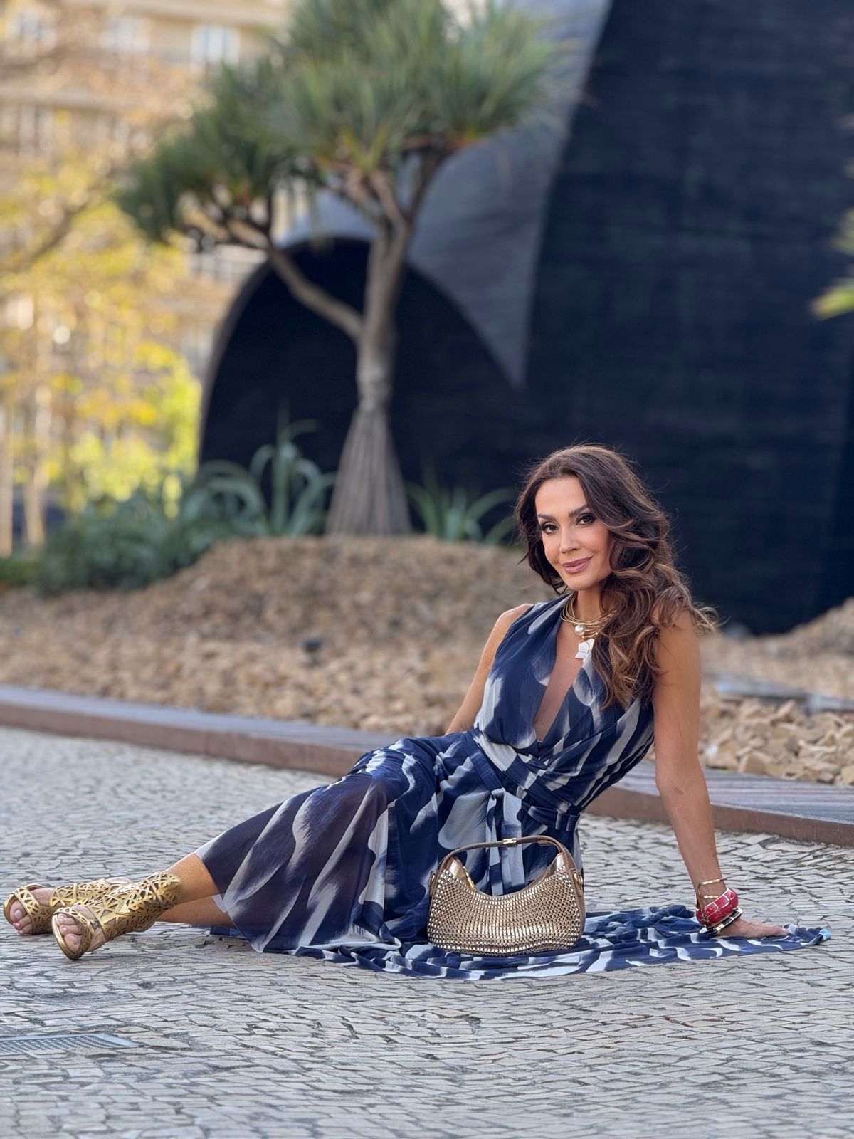 Claudia Métne apresenta a Coleção Primavera-Verão 2026 da Aloicia Modas no Hotel Unique 