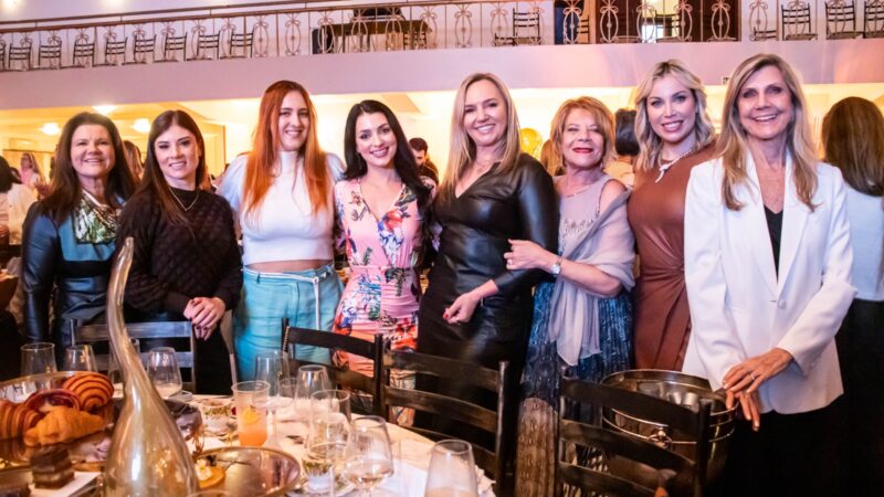 Chá Beneficente da Liga Feminina reúne sociedade de Gramado e conta com participação da pâtisserie do Tour de France