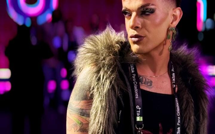 Gaúcho Lenon Tarrago, criador da personagem Rita D’Libra, disputa vaga na 7ª edição da Corrida das Blogueiras