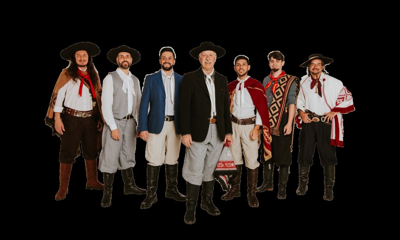 Rissul celebra a cultura gaúcha e apresenta Os Serranos -Uma Noite Gaúcha no Teatro Feevale