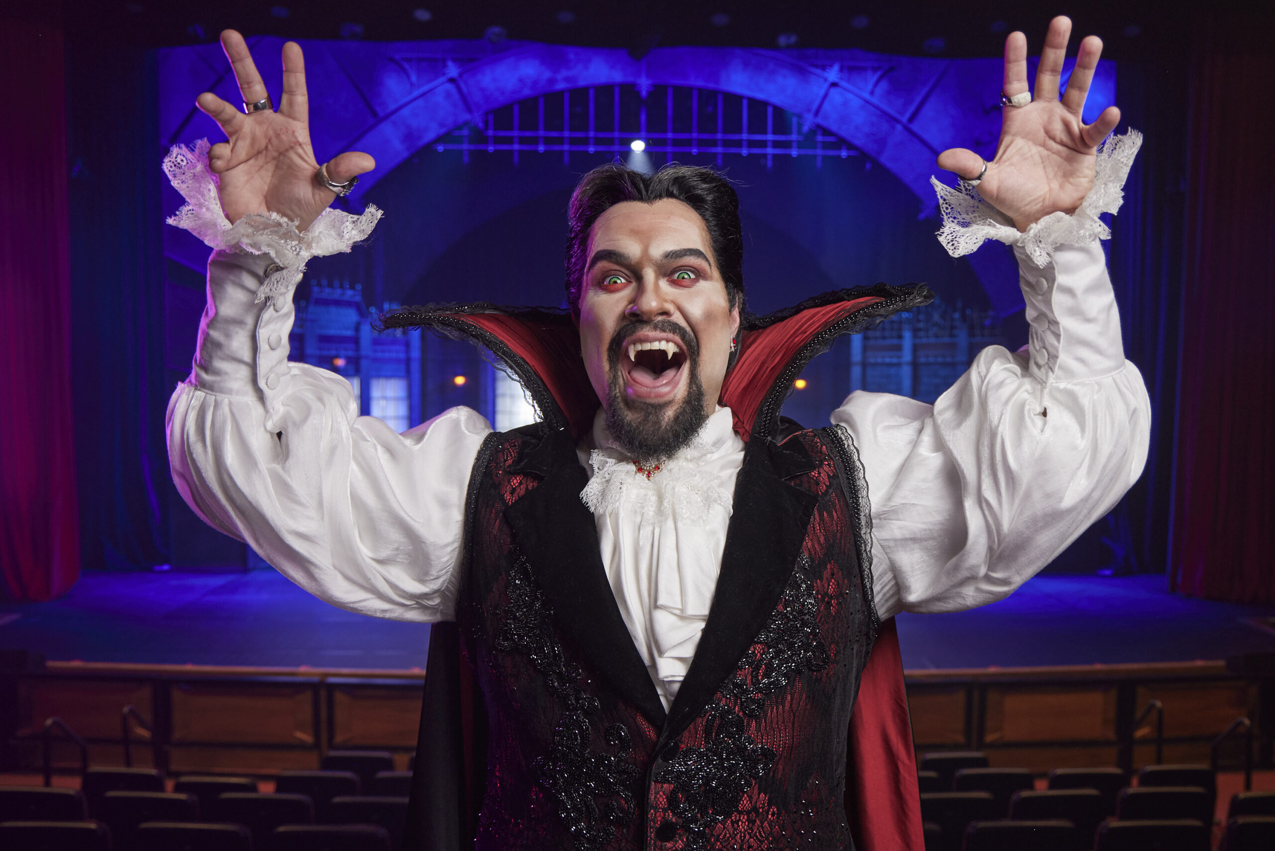 Fini patrocina novo espetáculo de Tiago Abravanel e leva momentos doces e divertidos para o Teatro Bravos