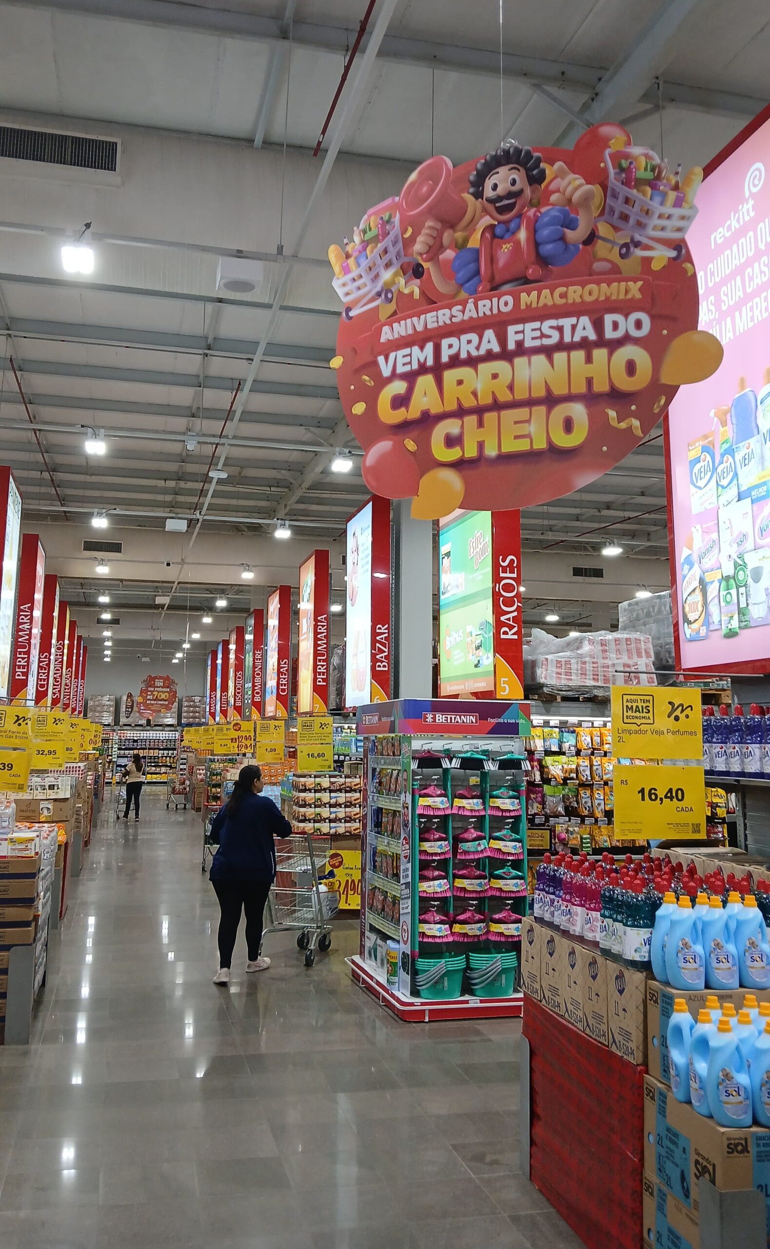 Vem Pra Festa de Carrinho Cheio é o tema do aniversário do Macromix Atacado