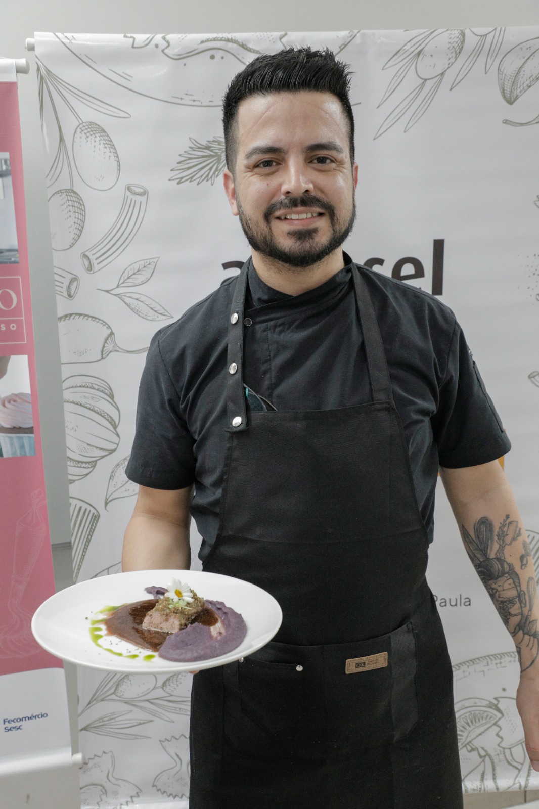 Chef Francis Tunes celebra retorno a Gramado com prêmio no Festival de Gastronomia