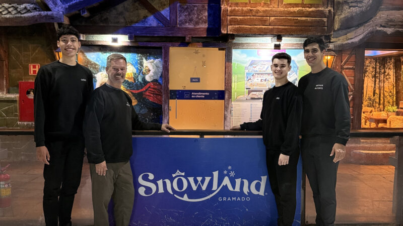 Atletas da Arts and Sports Snowland Academy disputam Campeonato Brasileiro de Patinação Artística no Gelo