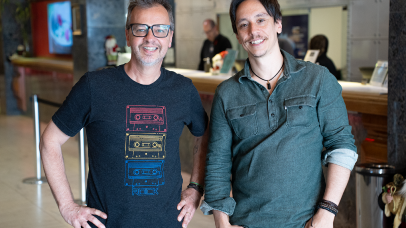 Show gratuito arrecada brinquedos e reúne grandes nomes do rock gaúcho em Porto Alegre no dia 16 de dezembro de 2025 no Plaza São Rafael