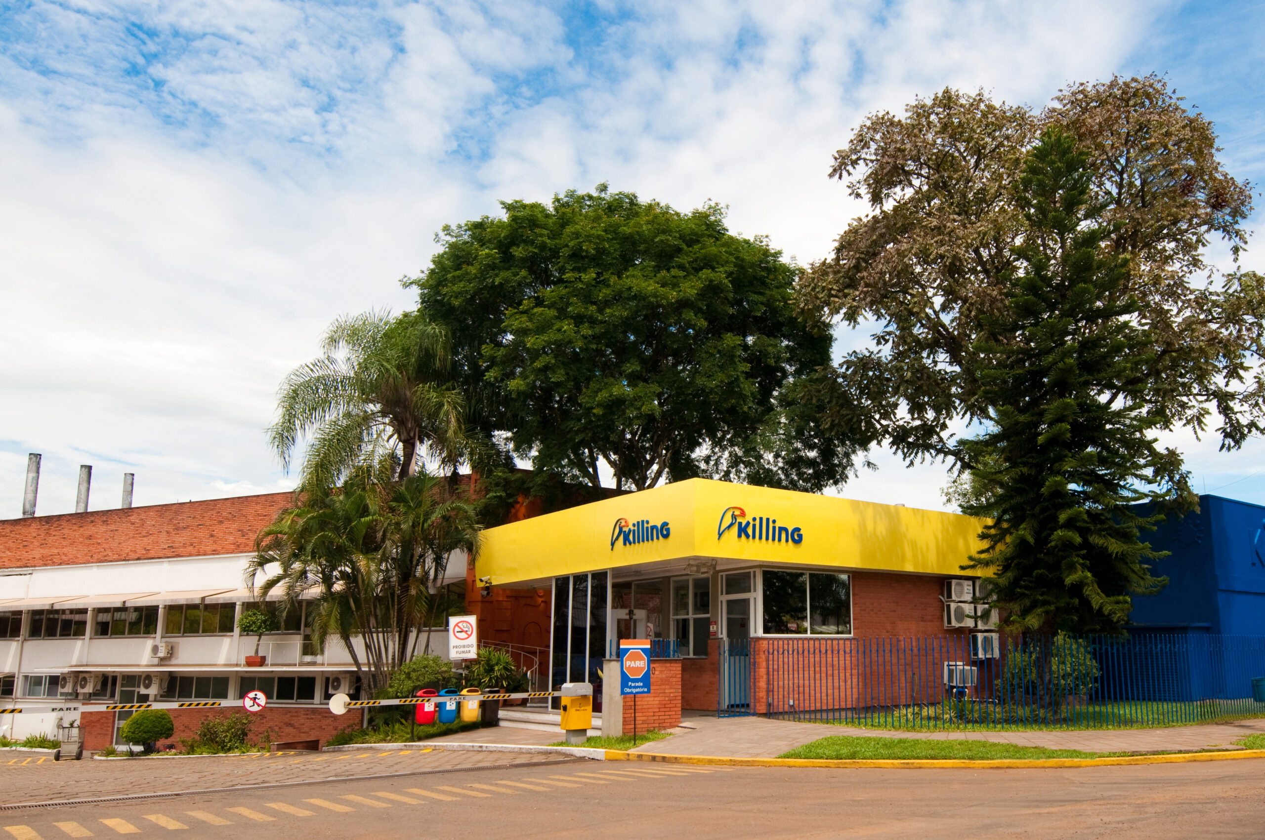 Grupo Killing conquista certificação em comércio exterior