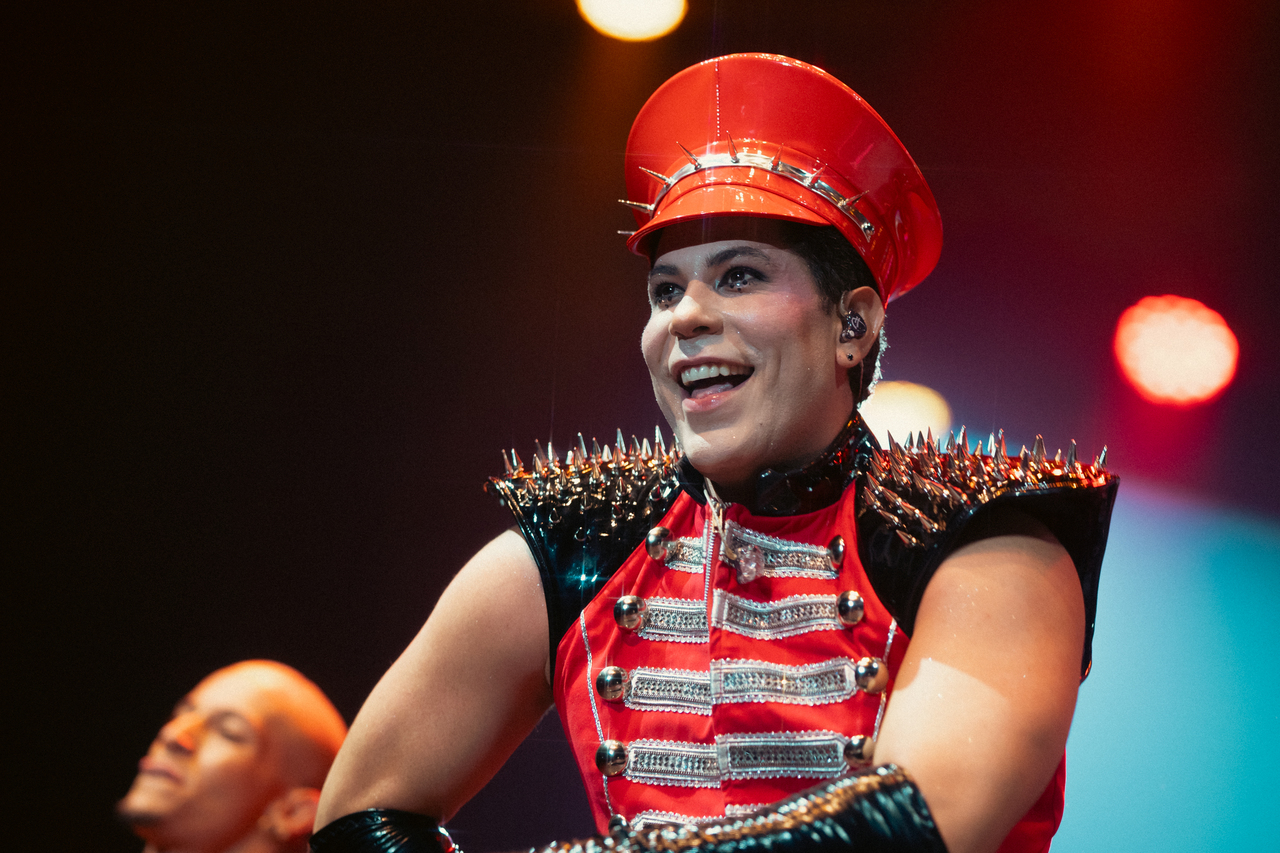 Christian Chávez inicia tour pelo Brasil com show sold out na Teatro RioMar Fortaleza