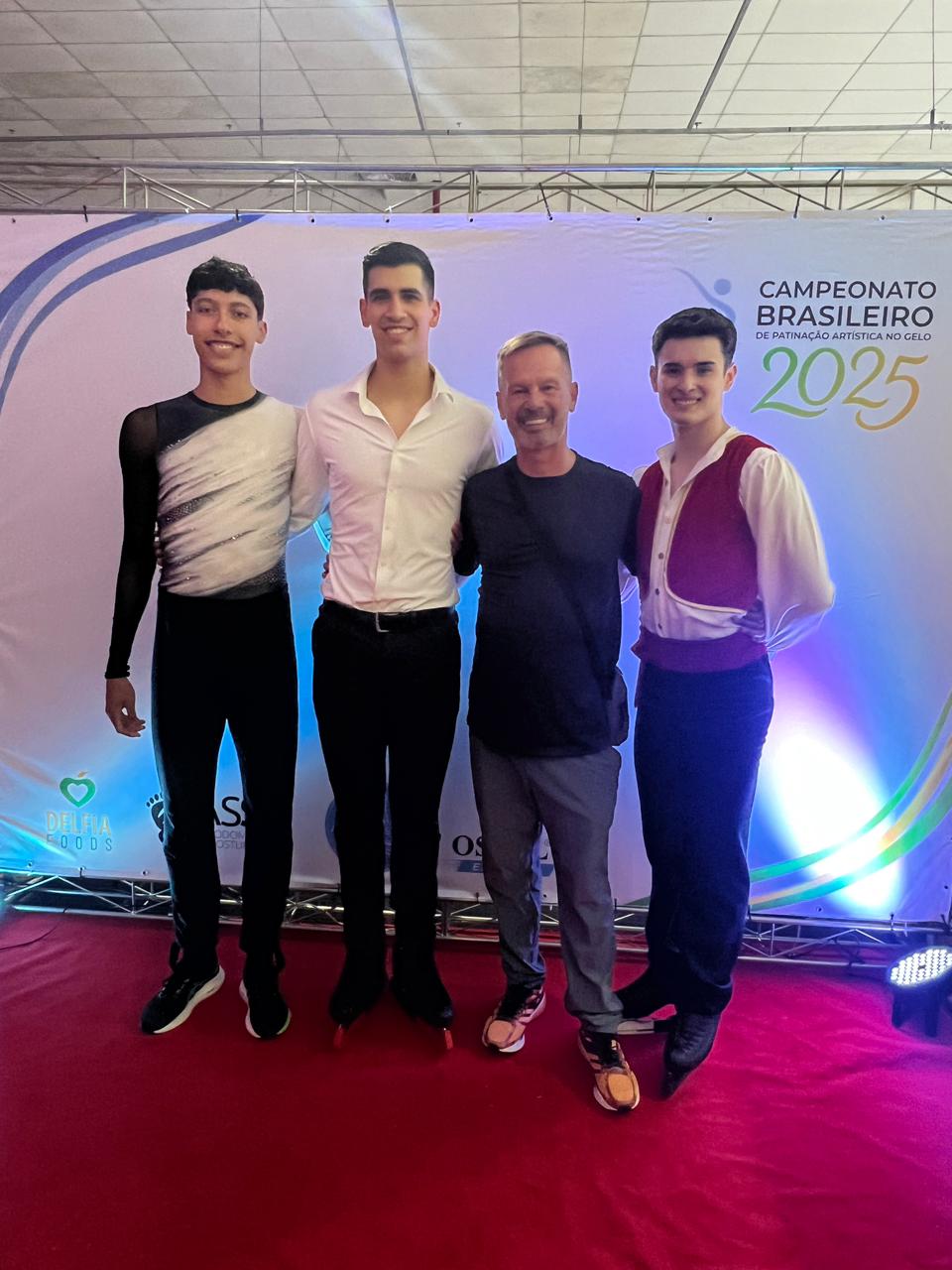 Atletas da Arts and Sports Snowland Academy conquistam medalhas no Brasileiro de Patinação Artística no Gelo