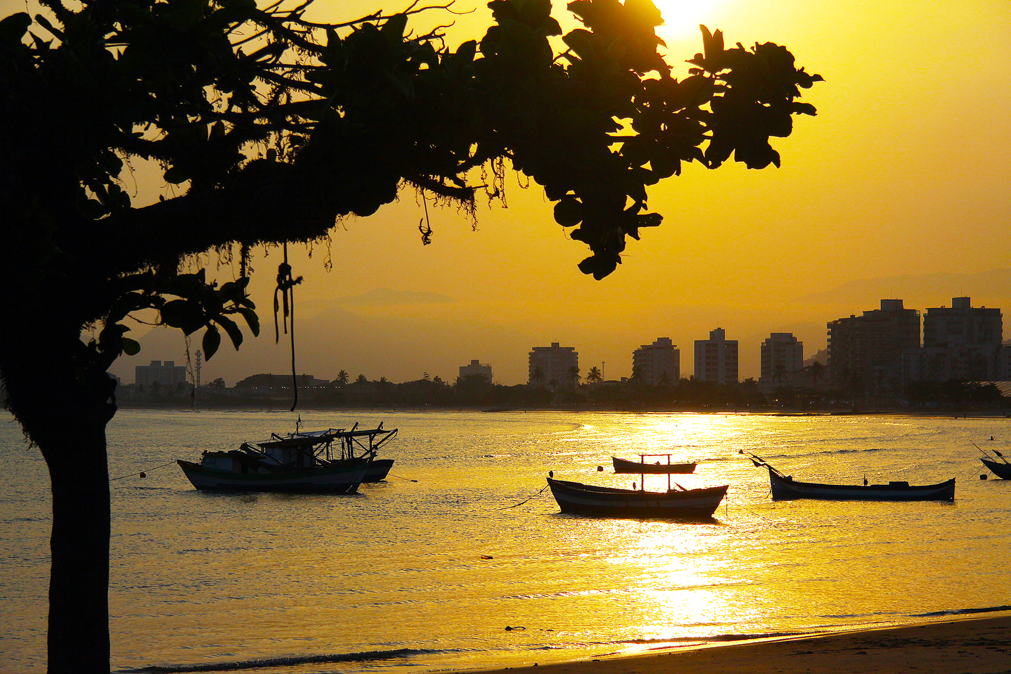 Nova rota turística conectará visitantes a 2.365 praias, 778 cachoeiras e 550 ilhas entre o litoral de SP e Rio