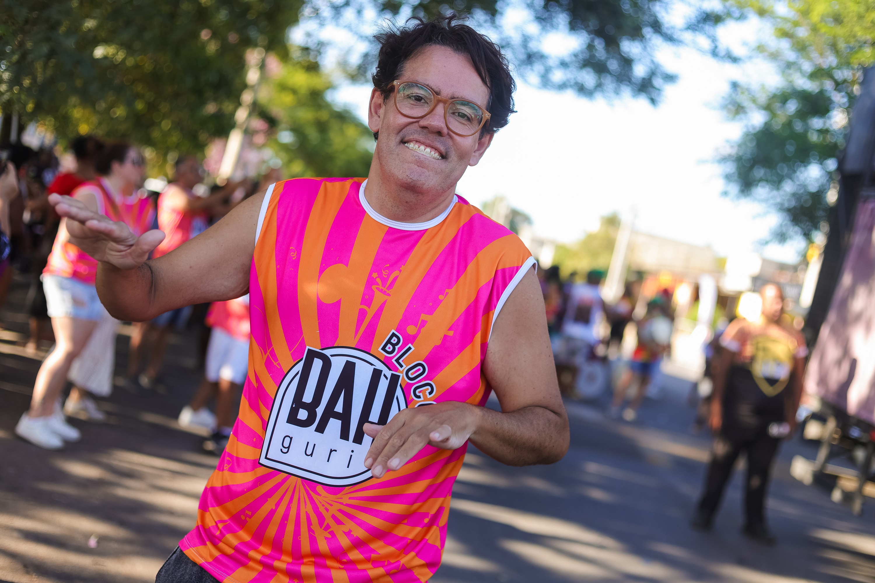 Bloco Bah Guri celebra a cultura popular no Carnaval de Rua de Porto Alegre 2026