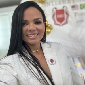 Torne-se enfermeiro nos Estados Unidos: brasileira transforma sonho em realidade e inspira outros profissionais