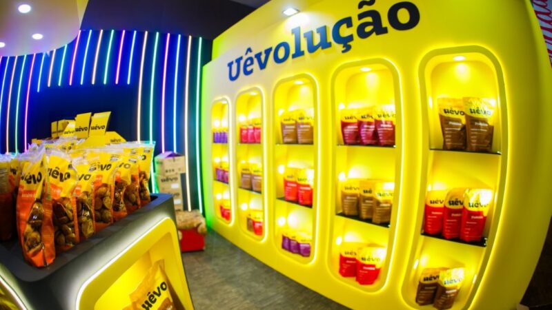 Uêvo celebra um ano de atuação e consolida posicionamento no mercado de nutrição funcional