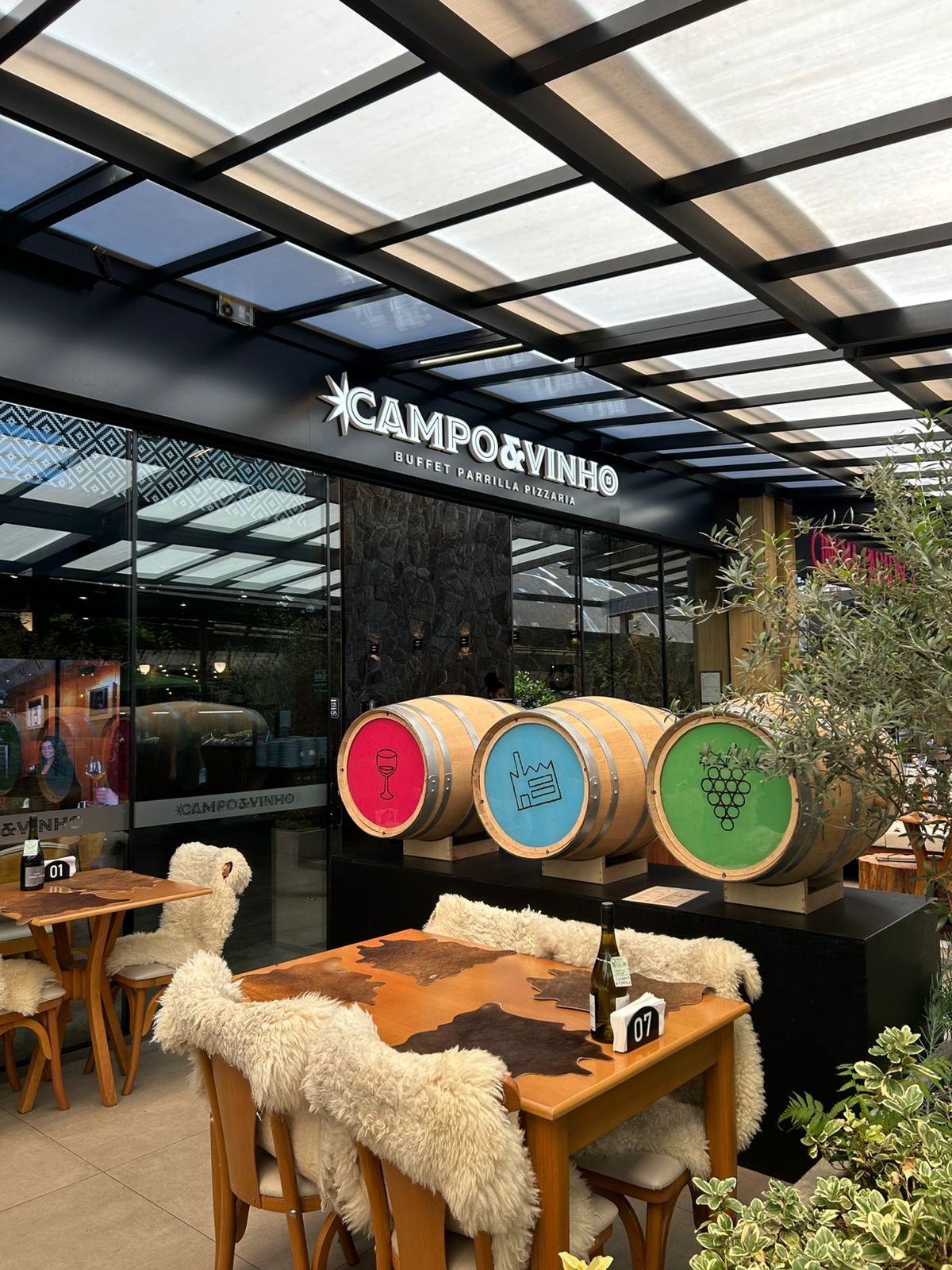 Verão na Serra: Campo & Vinho une Tradição e Diversão no Coração da Rua Coberta