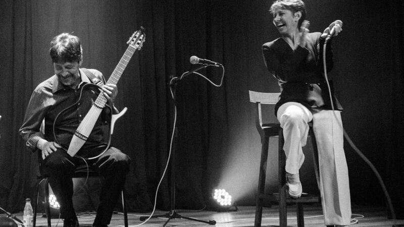 Tereza Cristina e Otavio Grangeiro homenageiam Cartola e Nelson Sargento em show intimista na Tijuca